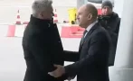 ИЗВЪНРЕДНО: Радев посрещна австрийския канцлер в Пловдив, тръгват към границата