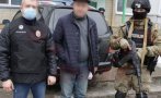 ШОК В УКРАЙНА: Педофил превърна живота на 43 деца в ад, напивал ги, за да снима порно