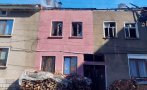 ОГНЕН АД: Пожар изпепели четири къщи в Черни Осъм