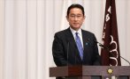 Премиерът на Япония с изненадваща визита в Киев