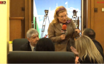 УНИКАЛЕН ЕКШЪН В ПИК! Колтуклиева разби депутатите от ГЕРБ, докато пийват кафе: Предатели, не ви ли е срам?! (ВИДЕО)