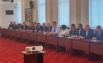 ПИК TV! Парламентът избира управител на БНБ на извънредно заседание във вторник (ВИДЕО)