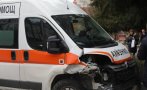 зверска катастрофа линейка кола загинали тежко ранени