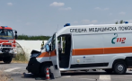 Зверска катастрофа между линейка и кола с двама загинали, сред тях е и превозваният пациент