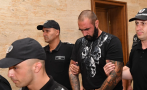 двойният убиец лозен изправя съда
