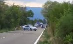 Полицейска гонка с психично болна румънка в Добрич завърши с катастрофа Полицейска гонка с психично болна румънка в Добрич завърши с катастрофа