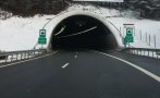 Внимание, шофьори: В участък от „Хемус“ ограничават движението на камиони Внимание, шофьори: В участък от „Хемус“ ограничават движението на камиони