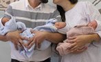 ГОЛЯМА РЯДКОСТ: Две майки родиха тризнаци в един ден в „Майчин дом“