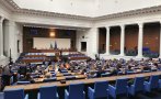 ПИК TV: Депутатите подкараха рутинно дневния ред след приетата оставка на Денков (ОБНОВЕНА)