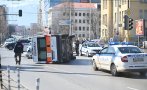 Тежка катастрофа с линейка в центъра на София (СНИМКИ)