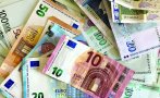 минималната заплата гърция увеличава 830 евро