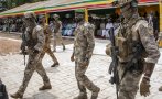 Хунтата в Мали спря дейността на политическите партии