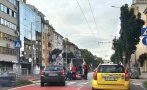 Моторист блъсна жена на пешеходна пътека в центъра на София