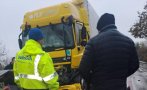 челен удар два тира блъснаха пътя велико търново русе