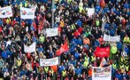 Почти 100 000 работници се включиха в демонстрациите на 