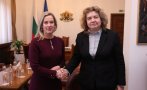 Наталия Киселова разговаря с представителя на УНИЦЕФ в България Кристина де Бройн