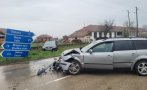 двама ранени тежка катастрофа кула пътят сърбия затворен снимки