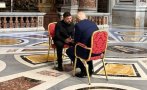 мистерия решава краят войната ватикана казаха тръмп зеленски погребението папата снимки