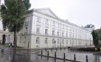 мъж брадва уби един човек рани друг варшавския университет
