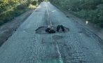 четири гуми запълват огромна дупка път монтанско