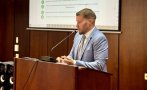 арти един друг стана доктор