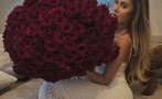 милионер подари 5000 рози бившата марто елвиса
