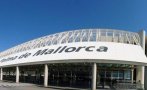 Откърти се част от покрива на летището в Майорка