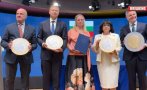 пик първи думи еврокомисаря валдис домбровскис финансовият министър теменужка петкова исторически ден кулминация един дълъг път обновена