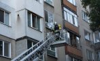 ОТ ПОСЛЕДНИТЕ МИНУТИ: Пожар в жилищен блок в столичния квартал „Стрелбище“. Има пострадал (СНИМКИ)
