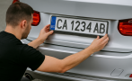 Спипаха шофьор, сложил си фалшив номер на колата