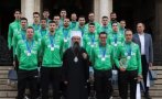 Патриарх Даниил подари библии и икона на св. цар Борис-Михаил на националния отбор по волейбол