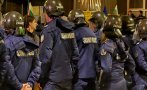 Двама полицаи са ранени от БЕЗЧИНСТВАЩИТЕ ХОРА НА КОКОРЧО в центъра на София