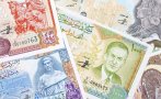 сирия представя банкноти национални символи лидери