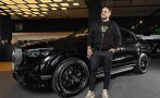 насар подкара автомобил около 200 бона
