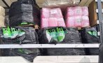 митничари заловиха 481040 незаконни хладилни агенти снимки