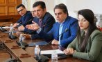 киро лена божанков стартовата линия новото завръщане сметката без кръчмаря