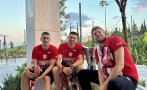 посрещнаха шампионите олимпиакос бурни овации