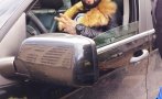 вижте единия джигитите спретнали смъртоносната гонка минута делила автобуса челопешко шосе пламъци снимки