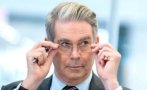 финансовият министър тръмп зеленски мистър бийн крек дете специални нужди малък малоумник