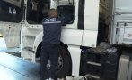 митничари откриха бойни пистолета камион капитан андреево пътувал нидерландия