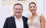 пик ретро доведената дъщеря рачков с бронз злато световно танци снимки