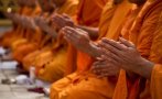 дете вряза камион будистки монаси деветима загинаха