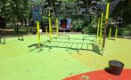 вандали разрушиха фитнес площадка градския парк банско