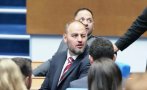 любопитно депутат радев качи две снимки години август 2007 направил нещо немислимо