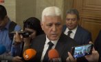 страсти парламента ивайло мирчев скри журналистите слуша военни министър случи видео