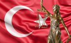 турски съд осъди годишно момче години затвор намушкaло друг младеж истанбул