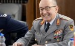 германският генерал карстен бройер избран председател военния комитет нато