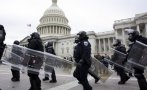 Властите във Вашингтон продължиха извънредното положение с 15 дни