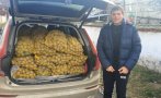 Фирми изкупуват картофи и ги даряват 