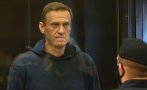 Навални се оплака от висока температура и кашлица